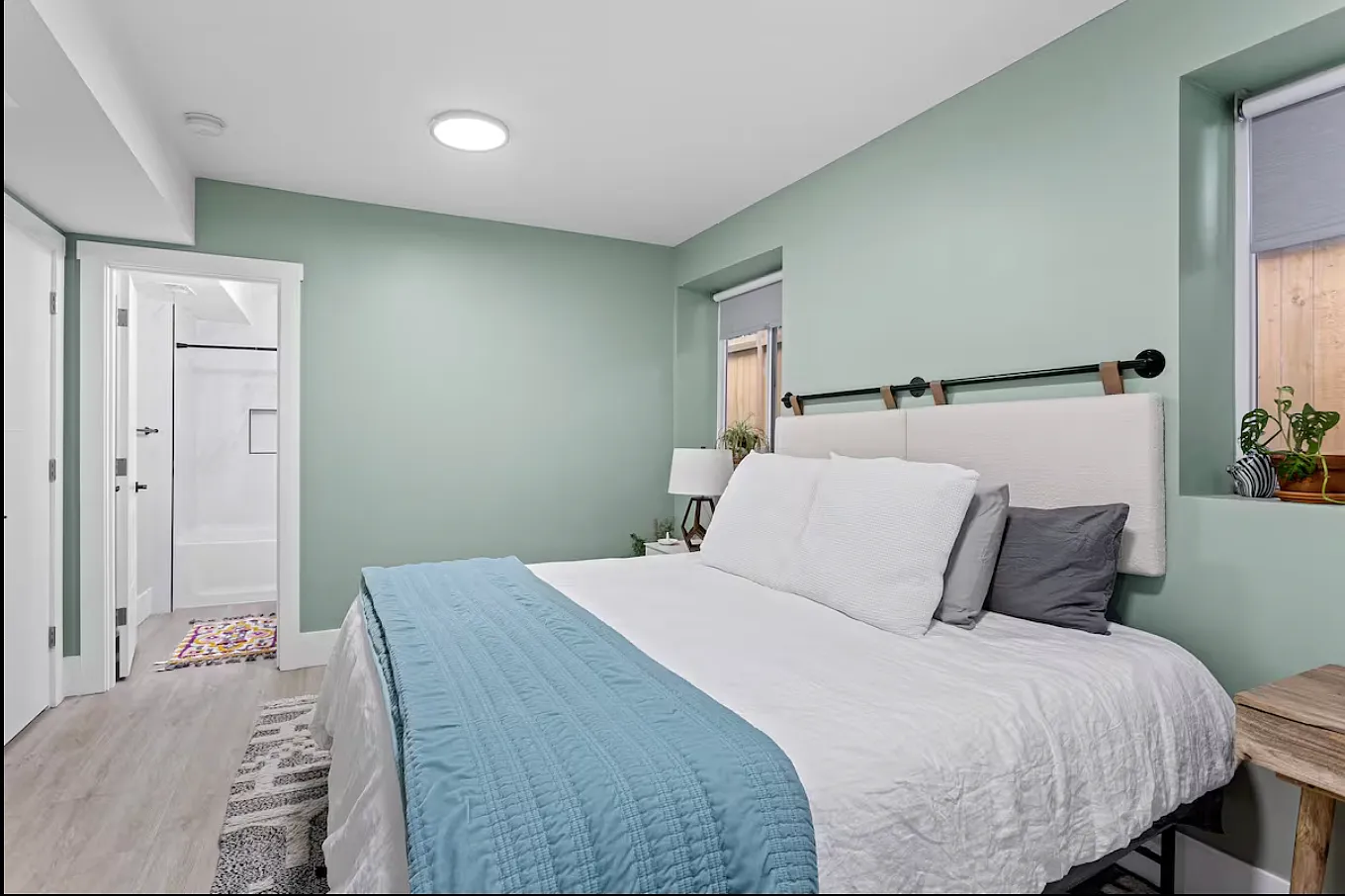 2 bed, 1300 sqft, $3,400 — Photo 4