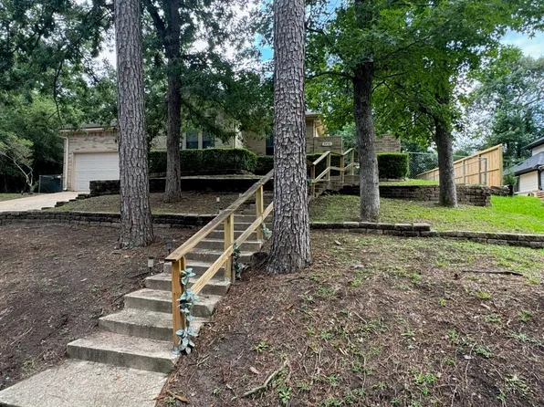 2232 Azalea Cir, Huntsville, TX 77340