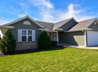 388 Falcon Dr, Pulaski, WI 54162