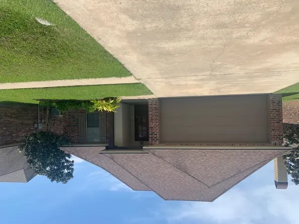 218 Crenshaw Dr, Lafayette, LA 70508