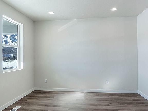 Flex Room