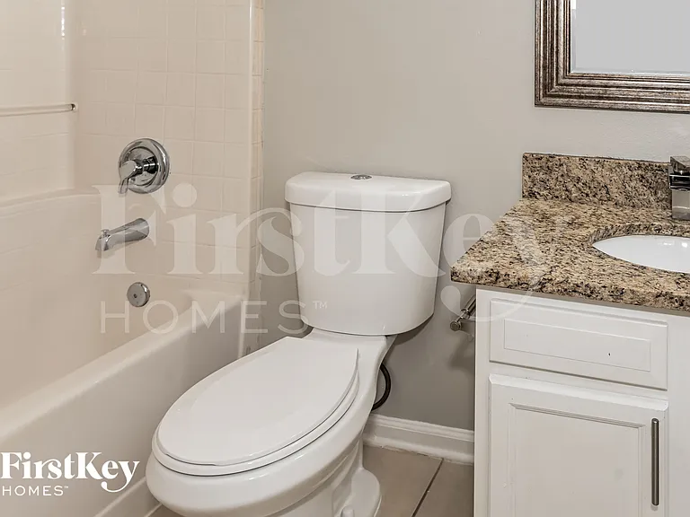 3207 Rosselle St — Photo 9