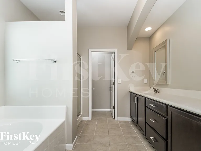 2055 Tanners Mill Dr — Photo 10