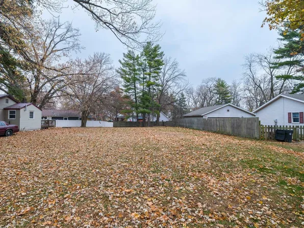 Gunion Ave, Pekin, IL 61554