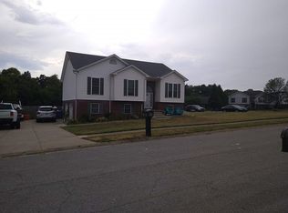 509 Chaucer Dr, Lawrenceburg, KY 40342