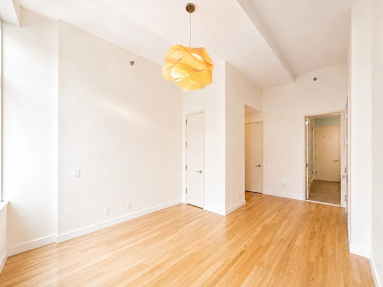 59 John St #2A — Photo 14