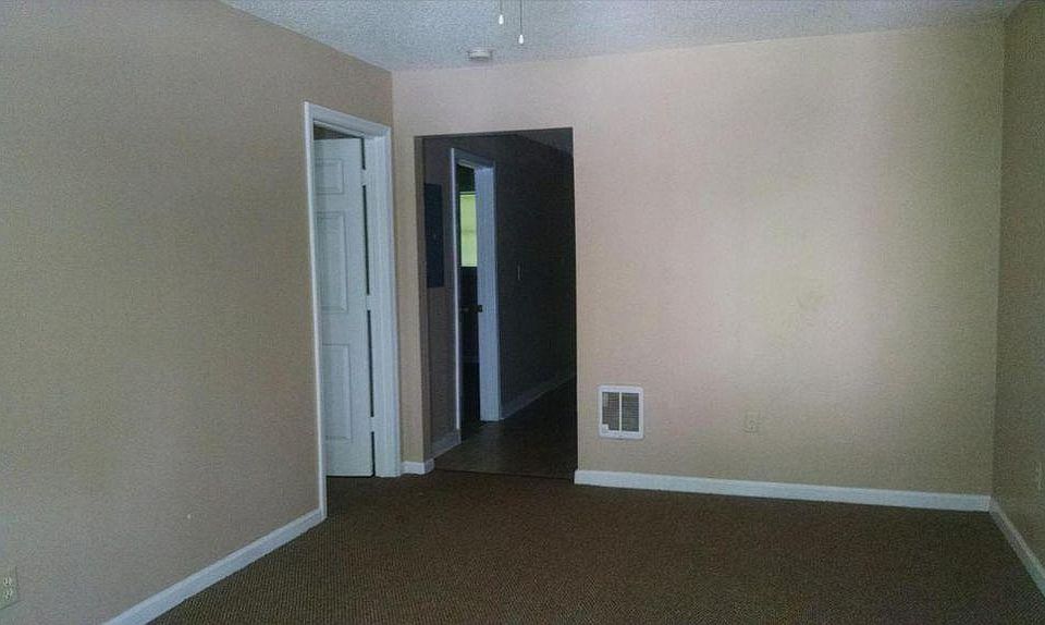 2nd image of 616 E 52nd St #A