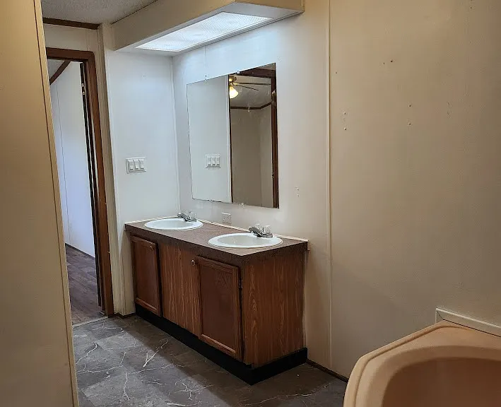 510 Milford Rd — Photo 10
