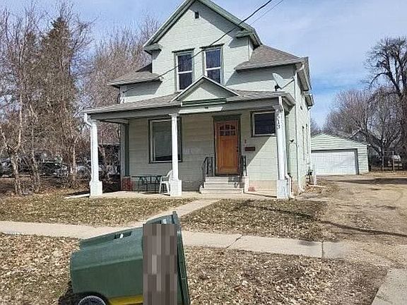 2nd image of 513 11th St SW