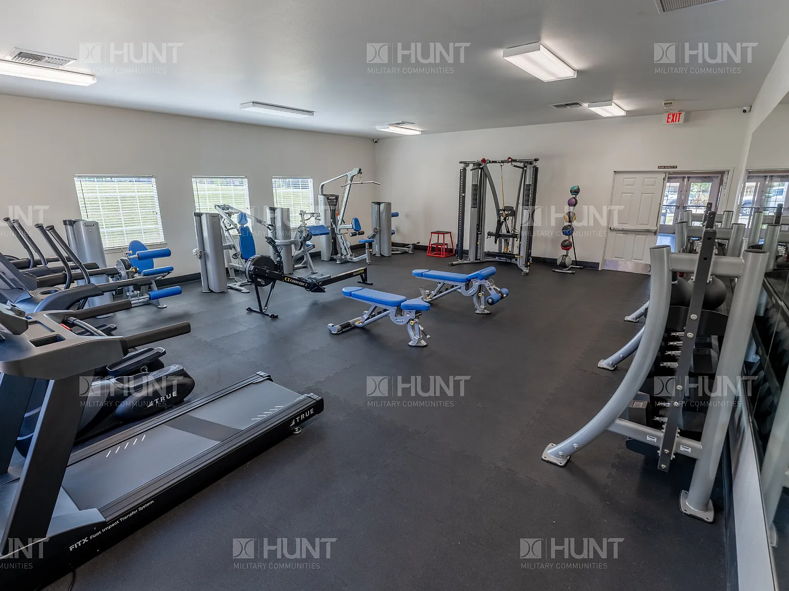 3 bed, 2.5 bath, 1740 sqft, $4,353 — Photo 4