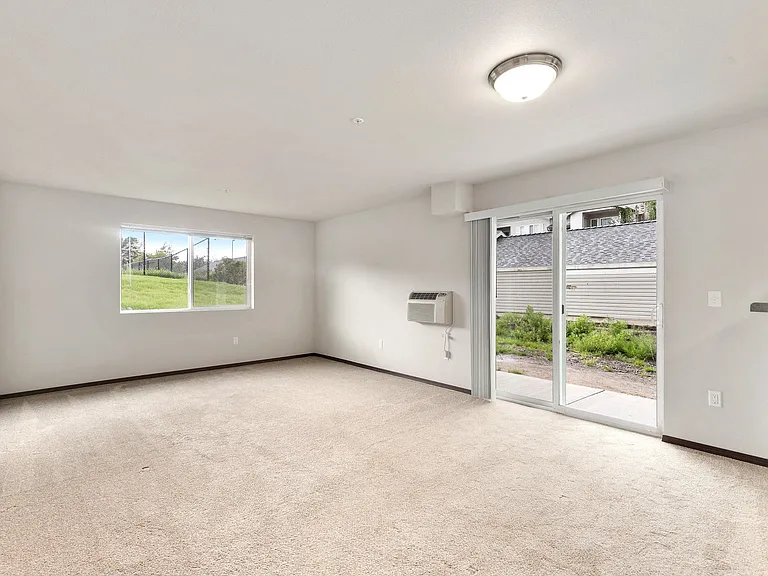 Pioneer Meadows — Photo 11