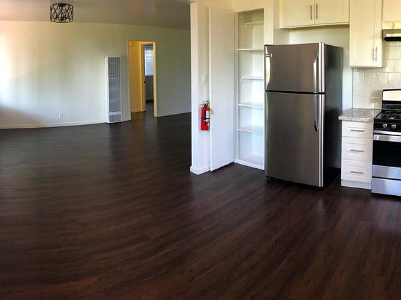 5th image of 6425 Outlook Ave