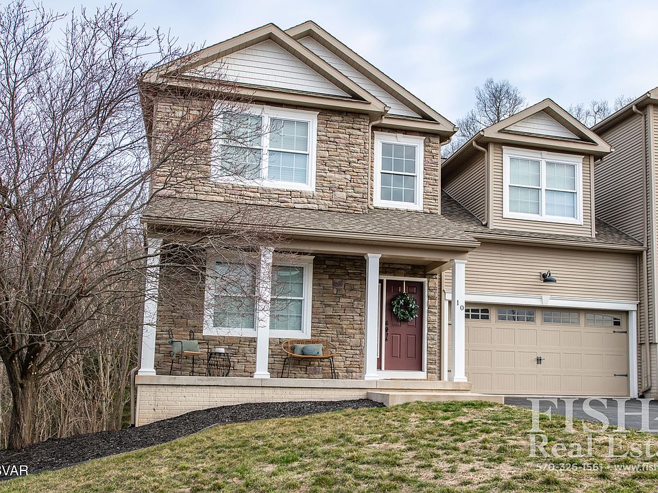 1st image of 10 Wisteria Ln