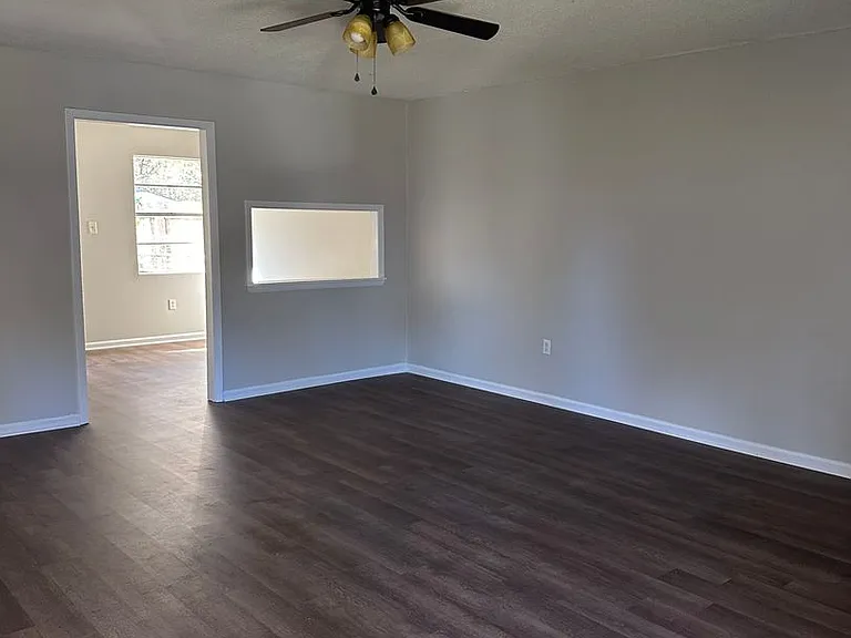 168 Cherokee Cir — Photo 2
