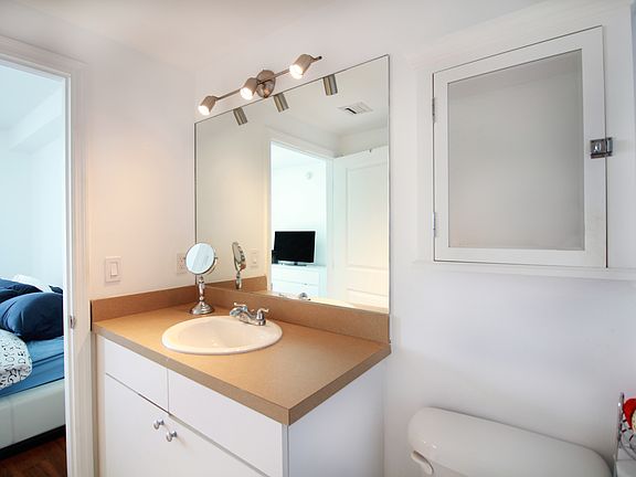 5th image of 1250 S Miami Ave #1509