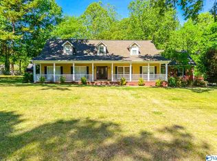 284 Quailwood Ln, Decatur, AL 35603