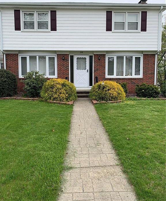 1st image of 98 Walmer Ave