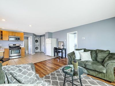 341 Metacom Ave APT 1R, Warren, RI, 02885