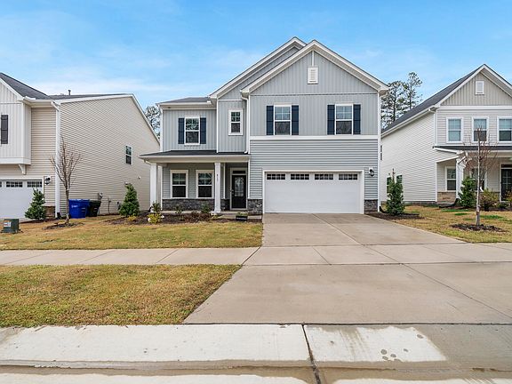 4th image of 817 Hester Rd