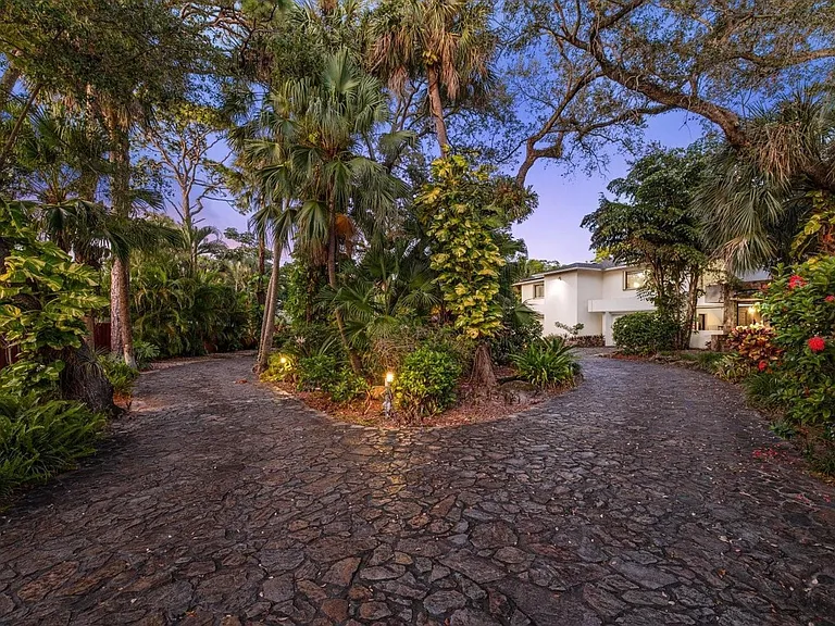 1240 SW 14th Ave — Photo 51
