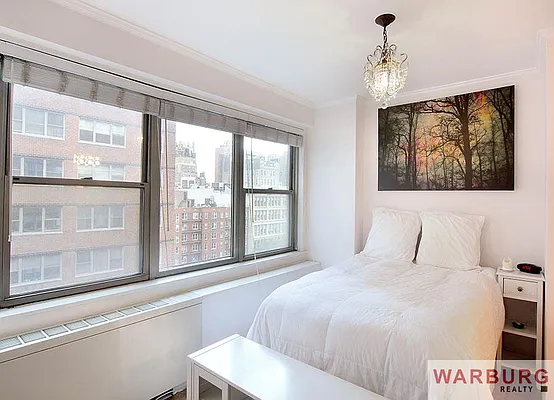 Sold by Warburg | media 7