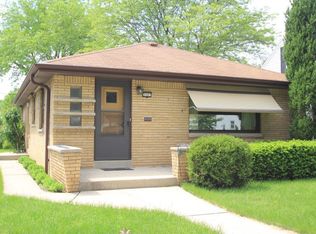 3607 N 100th St, Milwaukee, WI 53222