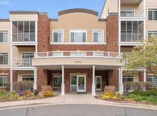 8200 33rd St W #302, Saint Louis Park, MN 55426