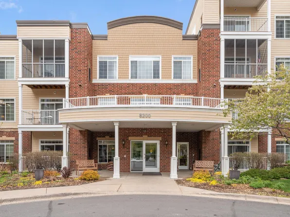 8200 33rd St W #302, Saint Louis Park, MN 55426