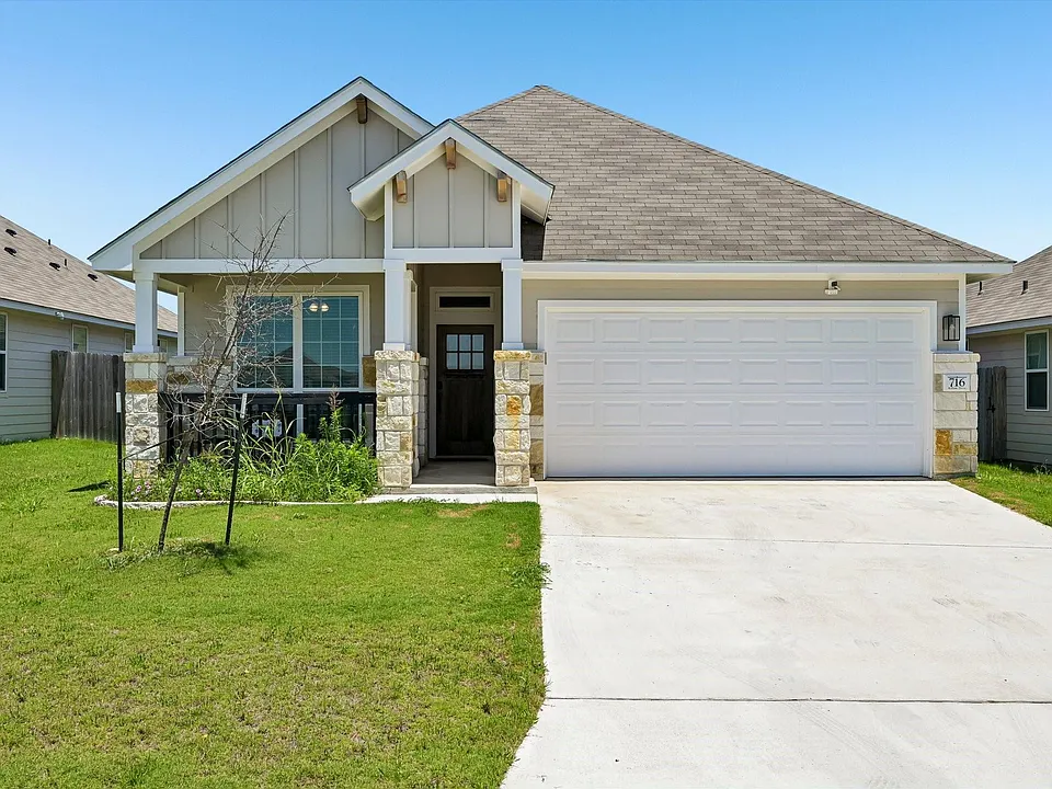 716 Killam Dr