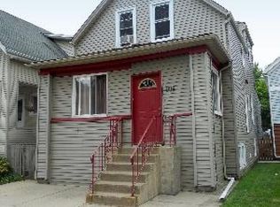 905 Ferdinand Ave, Forest Park, IL