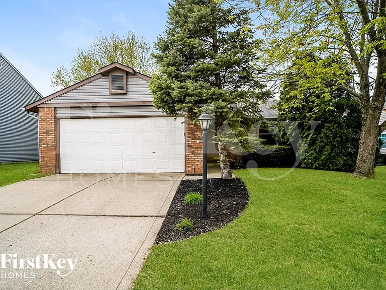 116 Westridge Blvd — Photo 1