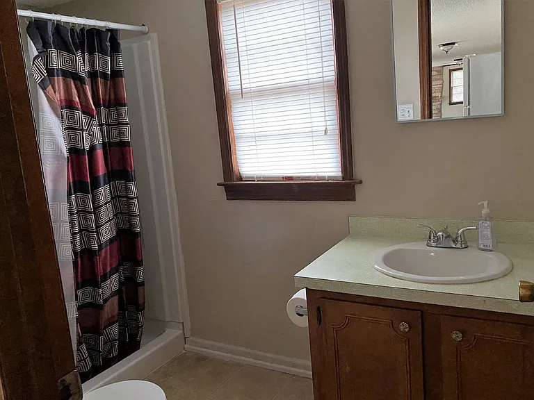 111 Waldrop Rd — Photo 9