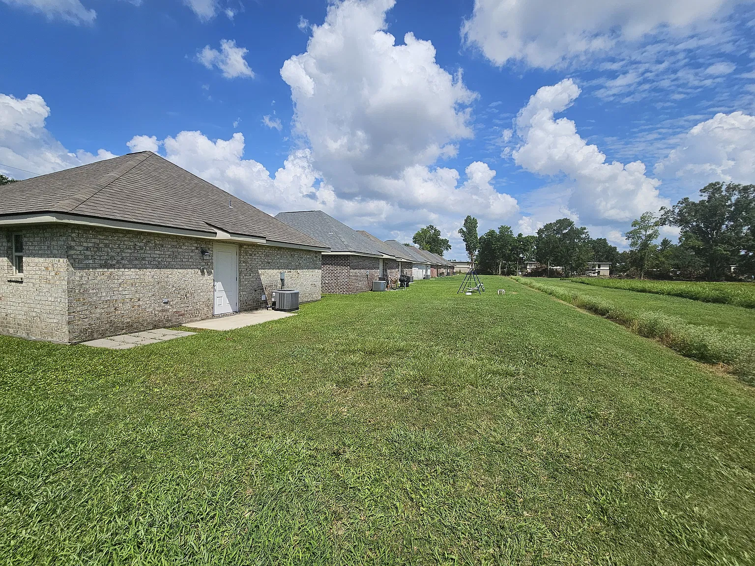 3 bed, 1304 sqft, $1,495 — Photo 2