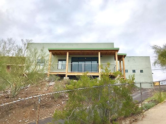 3rd image of 1326 E Las Palmaritas Dr