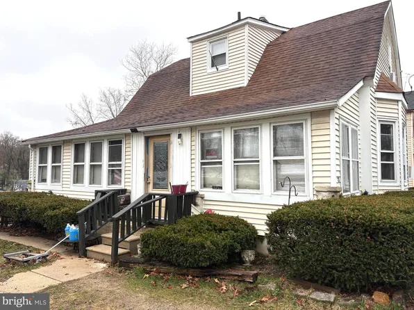 71 Hickory Ave, Mantua, NJ 08051