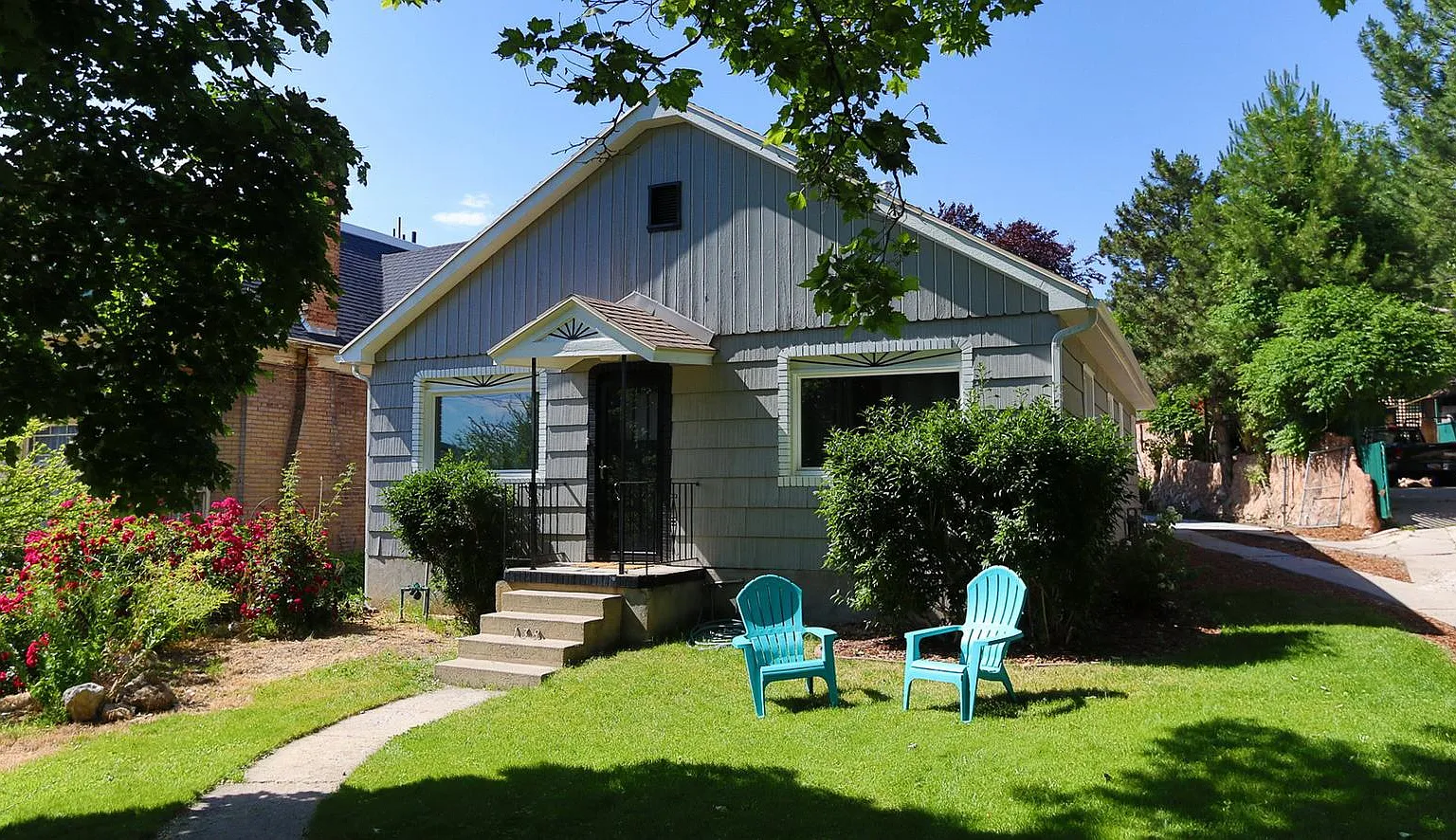 138 W Girard Ave — Photo 1