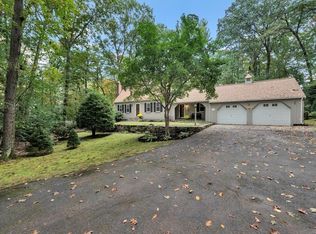109 Brentwood Cir, North Andover, MA 01845