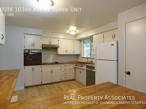 3rd image of 20506 103rd Ave SE