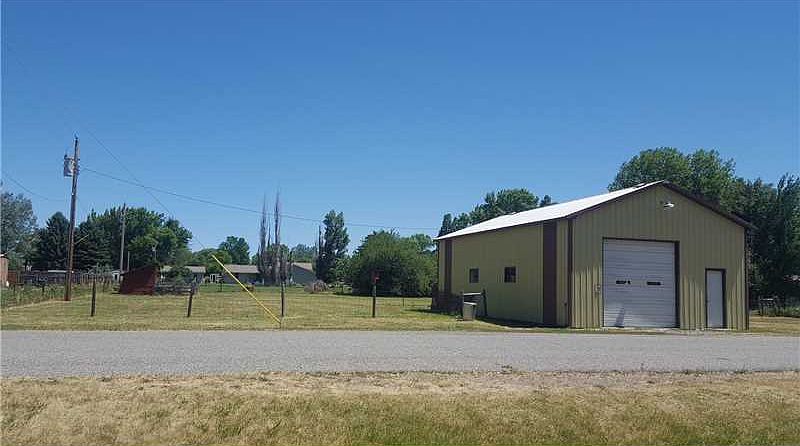 2nd image of 2650 4th St W