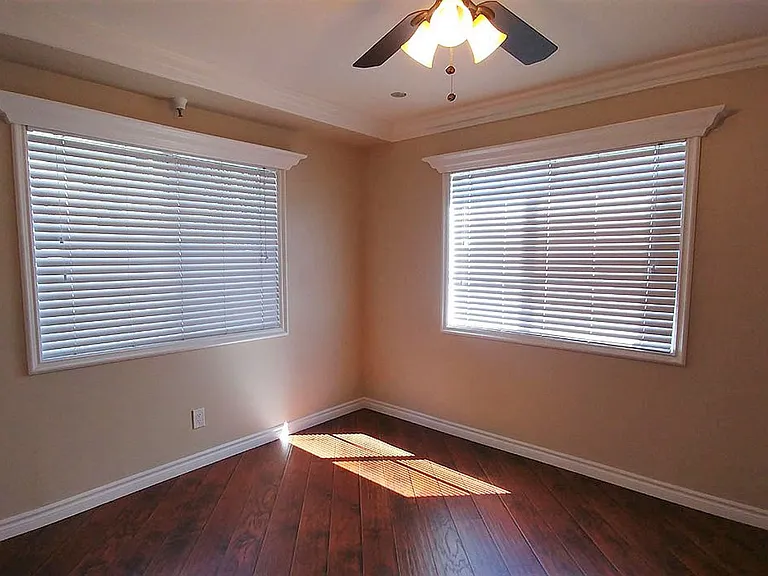 Villa De Adel Apts — Photo 182