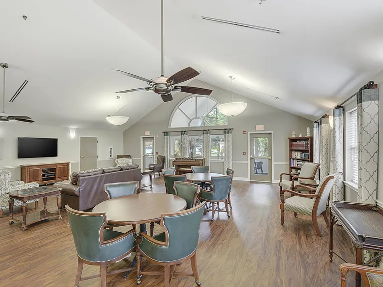 Cascades Village (55+) — Photo 17