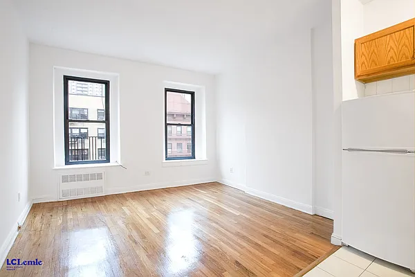 Rented by LC Lemle Real Estate Group | media 1