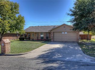 4009 Sunhill Dr, Greenville, TX 75402