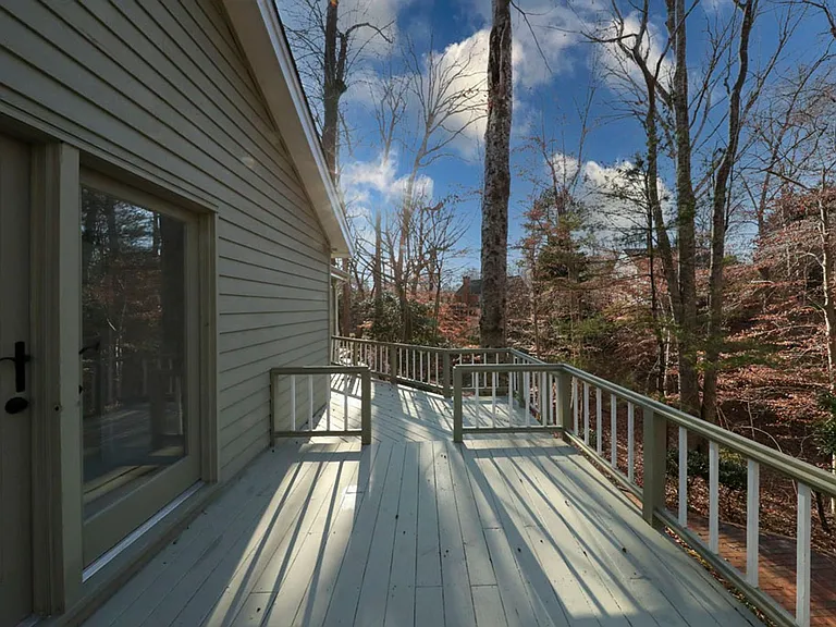 208 Fairfax Way — Photo 95