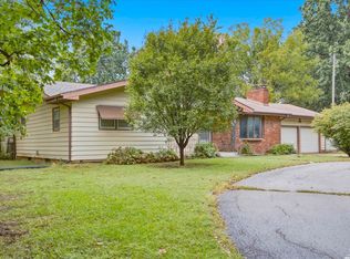 1411 Wagon Wheel Rd, Lawrence, KS 66049