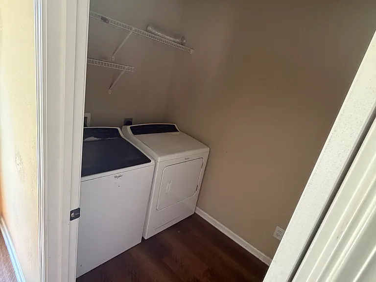 217 Windsorcrest Rd — Photo 8