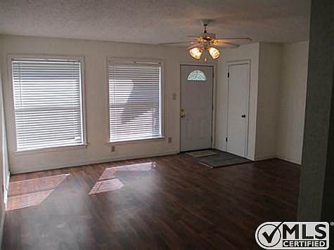 3rd image of 5341 Vicki St