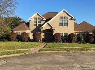 3161 Nottingham Ln, Port Neches, TX 77651