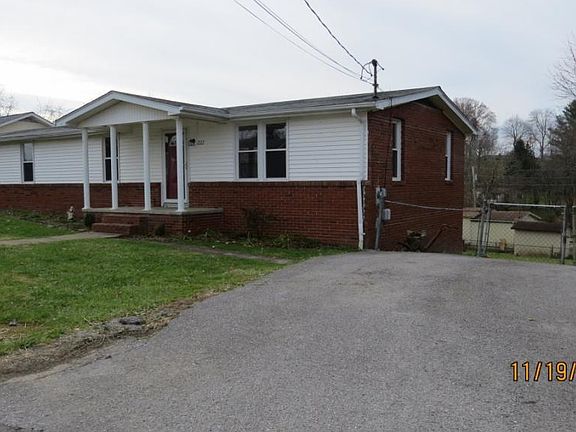 5th image of 222 Grandview Dr SE