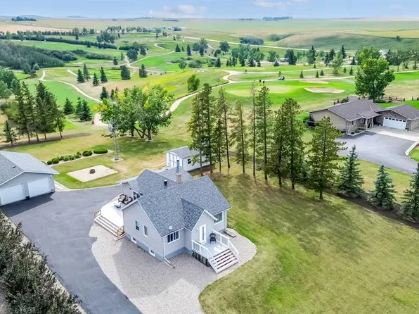 223 N Devilder Ave, Trochu, AB T0M 2C0